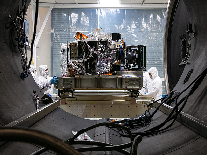 Preparing the OCI ETU and TVAC Cart to enter the TVAC chamber.