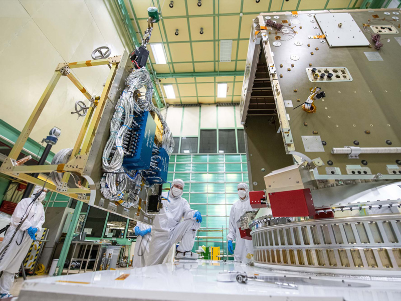 Installing panel (+Y) on the PACE spacecraft bus.