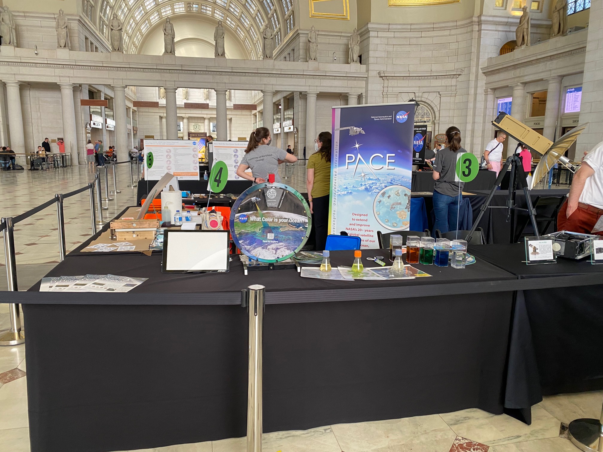 A group from Goddard Space Flight Center's Ocean Ecology Lab and PACE engaged the public.