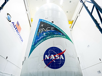 NASA and SpaceX technicians safely encapsulate NASA’s PACE spacecraft in SpaceX’s Falcon 9 payload fairings on Wednesday, Jan. 30, 2024, at the Astrotech Space Operations Facility near the agency’s Kennedy Space Center in Florida. Photo Credit: NASA Goddard/Denny Henry